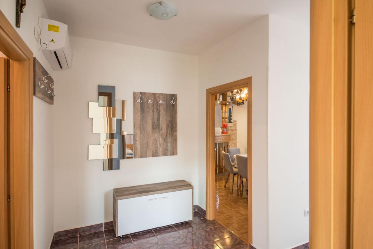 Apartment Prominac Zara Esterno foto