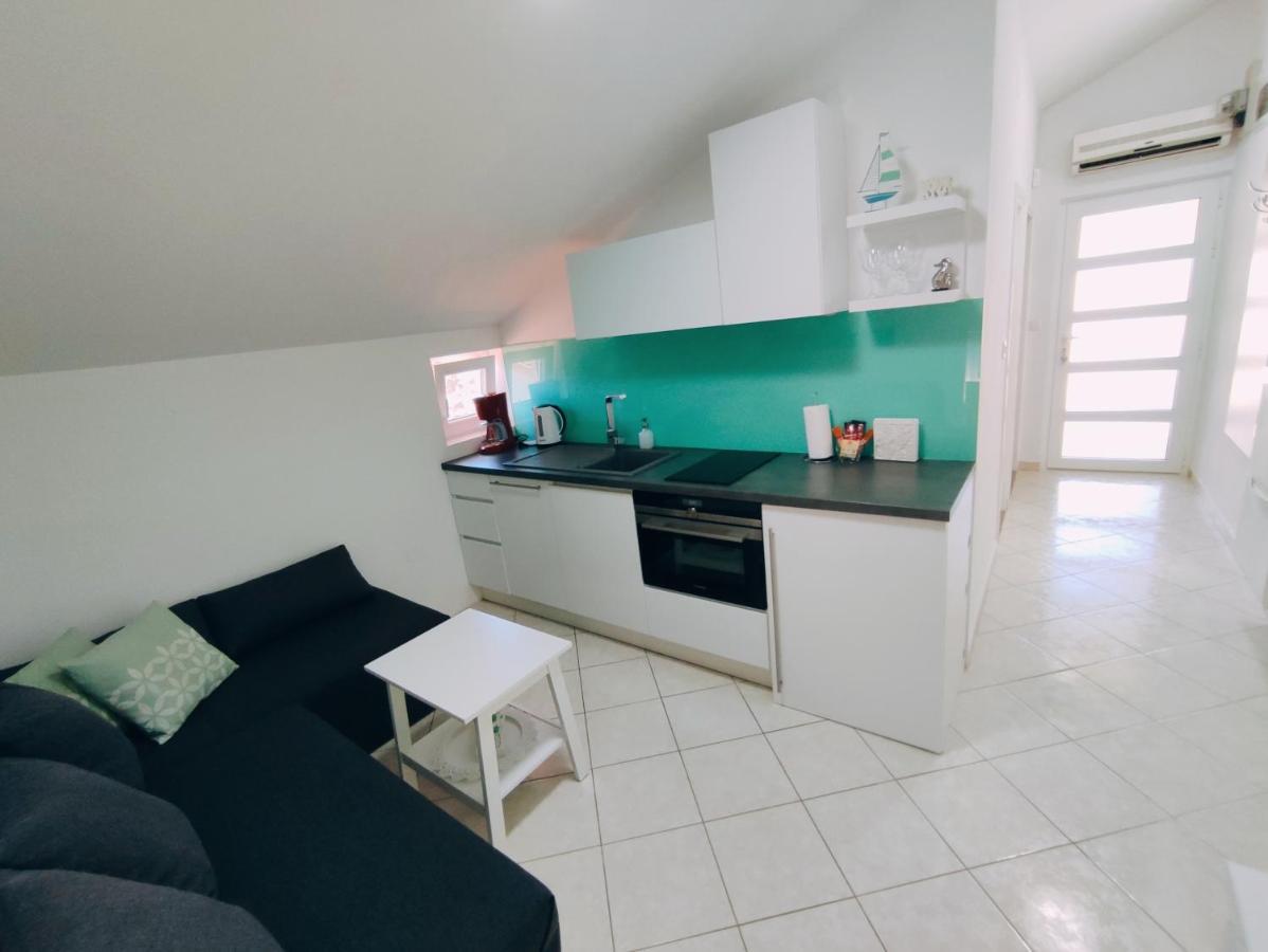 Apartment Prominac Zara Esterno foto
