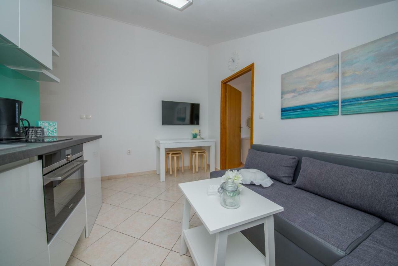 Apartment Prominac Zara Esterno foto