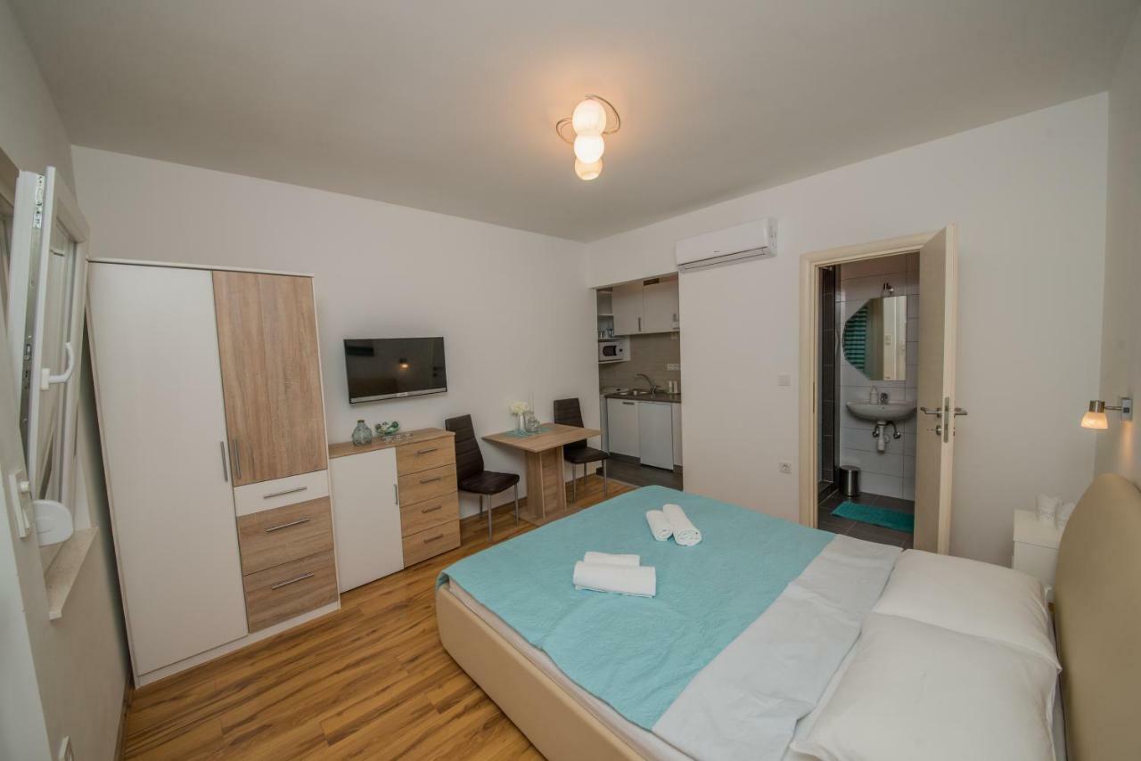 Apartment Prominac Zara Esterno foto